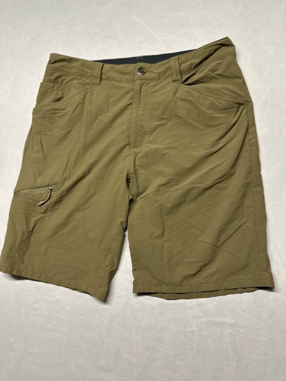 Patagonia Men’s Hiking shorts Size 34